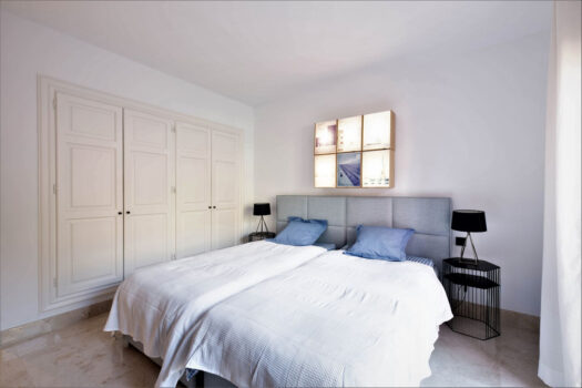 4 Bed Middle Floor Apartment for sale in La Mairena, Costa del Sol
