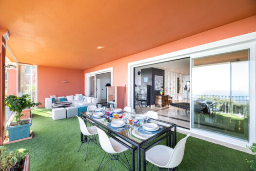 4 Bed Middle Floor Apartment for sale in La Mairena, Costa del Sol