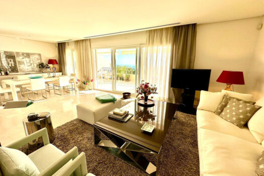 2 Bed roproperties.Penthouse Duplex Apartment for sale in Nueva Andalucia, Costa del Sol