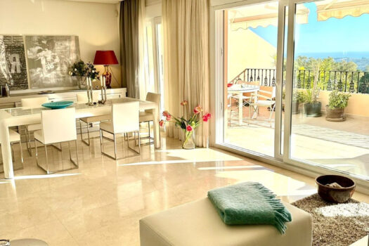 2 Bed roproperties.Penthouse Duplex Apartment for sale in Nueva Andalucia, Costa del Sol