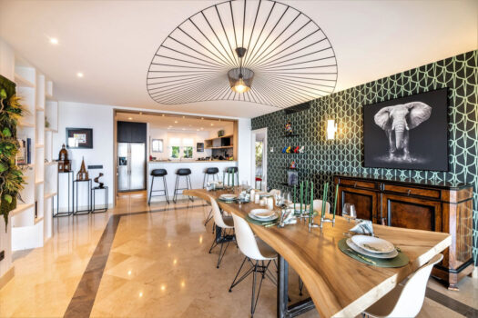 4 Bed Middle Floor Apartment for sale in La Mairena, Costa del Sol