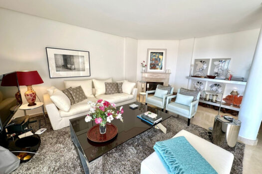 2 Bed roproperties.Penthouse Duplex Apartment for sale in Nueva Andalucia, Costa del Sol