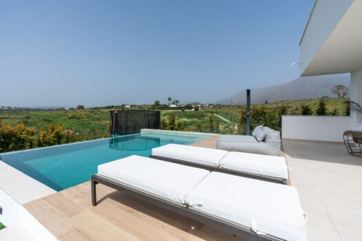 3 Bed Detached Villa for sale in Estepona, Costa del Sol