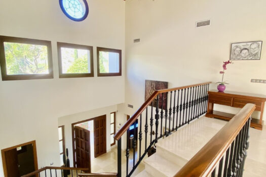 5 Bed Detached Villa for sale in Los Flamingos, Costa del Sol