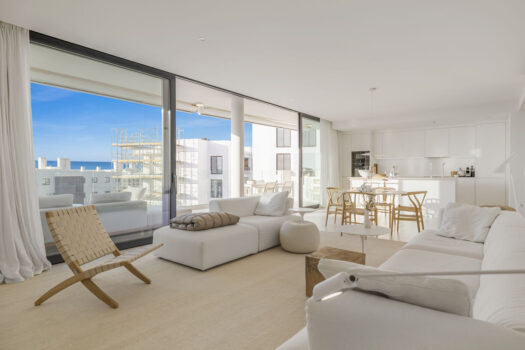 3 Bed Middle Floor Apartment for sale in Fuengirola, Costa del Sol