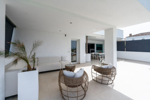 3 Bed Detached Villa for sale in Estepona, Costa del Sol