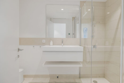 3 Bed Middle Floor Apartment for sale in Fuengirola, Costa del Sol