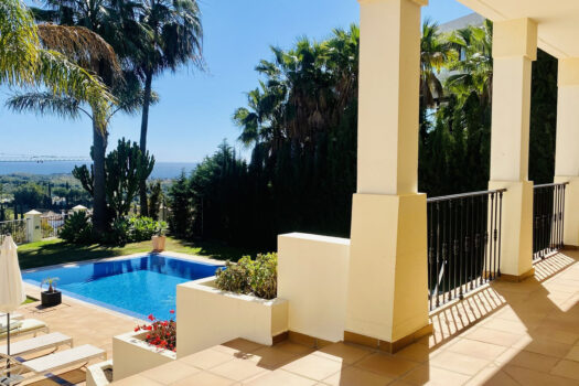 5 Bed Detached Villa for sale in Los Flamingos, Costa del Sol