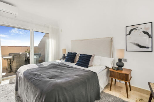 Penthouse mezonetový byt na prodej v Nueva Andalucia, Costa del Sol