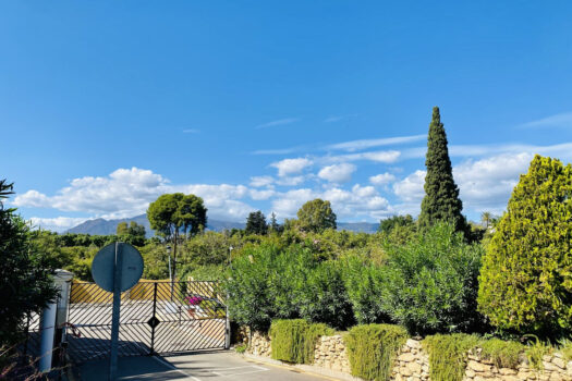 3 Bed Ground Floor Apartment for sale in New Golden Mile, Costa del Sol