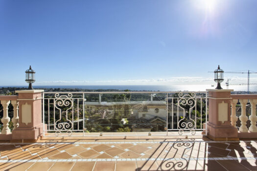 8 Bed Detached Villa for sale in Benahavis, Costa del Sol