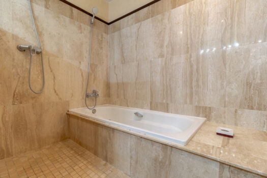 2 Bed Ground Floor Apartment for sale in Mijas, Costa del Sol