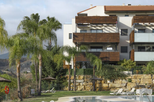 2 Bed Ground Floor Apartment for sale in Los Flamingos, Costa del Sol