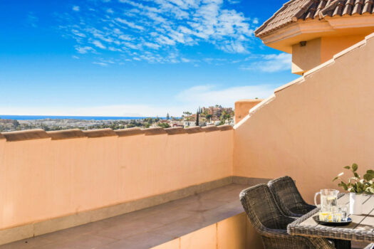 Penthouse mezonetový byt na prodej v Nueva Andalucia, Costa del Sol