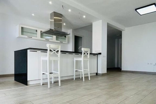 3 Bed Middle Floor Apartment for sale in Fuengirola, Costa del Sol