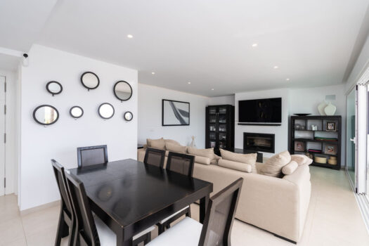 3 Bed Detached Villa for sale in Estepona, Costa del Sol