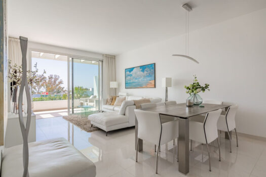 3 Bed Penthouse Apartment for sale in Estepona, Costa del Sol