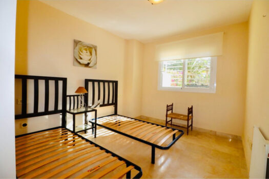 3 Bed Ground Floor Apartment for sale in New Golden Mile, Costa del Sol