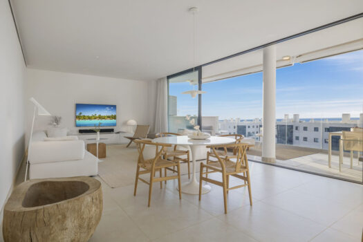 3 Bed Middle Floor Apartment for sale in Fuengirola, Costa del Sol