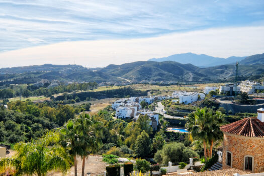 4 Bed Detached Villa for sale in Benahavis, Costa del Sol