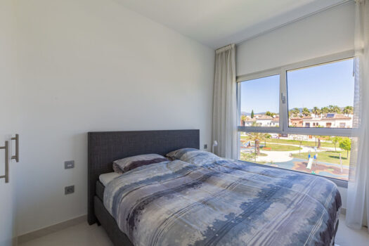 3 Bed Penthouse Apartment for sale in Estepona, Costa del Sol