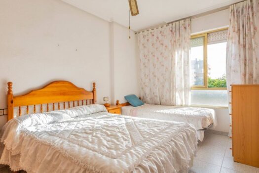 Large corner apartment just 50 meters from the beach in the famous area of La Mata.