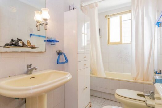 Large corner apartment just 50 meters from the beach in the famous area of La Mata.