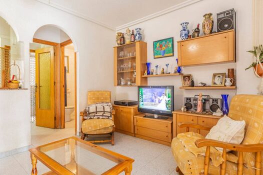 Large corner apartment just 50 meters from the beach in the famous area of La Mata.
