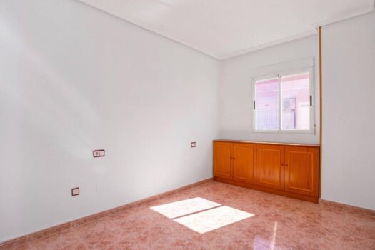 Fantastic Penthouse with Large Terrace and Clear Views in Torrevieja