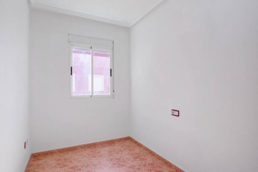 Fantastic Penthouse with Large Terrace and Clear Views in Torrevieja