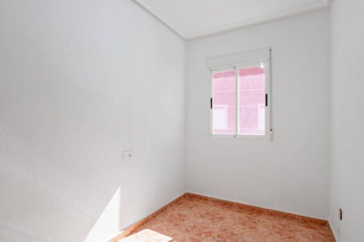 Fantastic Penthouse with Large Terrace and Clear Views in Torrevieja