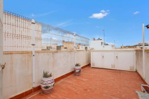 Exclusive Penthouse with South Orientation!