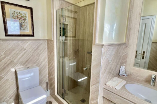 4 Bed roproperties.Penthouse Duplex Apartment for sale in Sierra Blanca, Costa del Sol