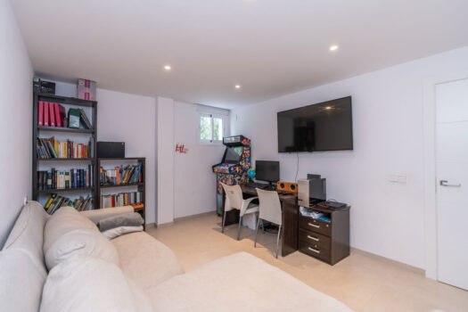 3 Bed Detached Villa for sale in Estepona, Costa del Sol