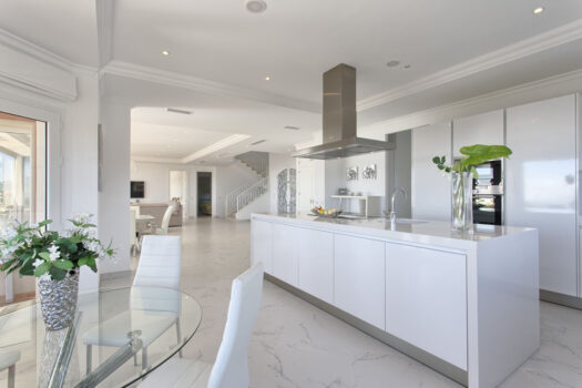 8 Bed Detached Villa for sale in Benahavis, Costa del Sol