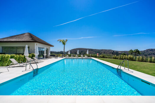 4 Bed Penthouse Apartment for sale in Benahavis, Costa del Sol