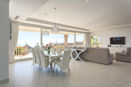 8 Bed Detached Villa for sale in Benahavis, Costa del Sol