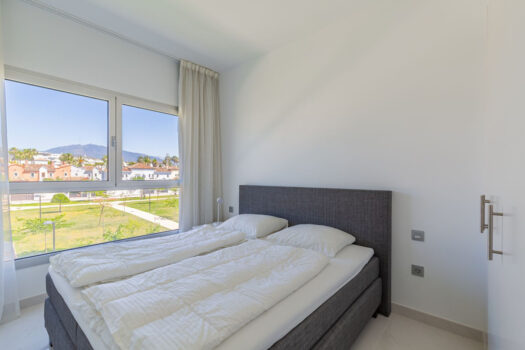 3 Bed Penthouse Apartment for sale in Estepona, Costa del Sol