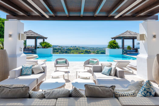 5 Bed Detached Villa for sale in Los Flamingos, Costa del Sol