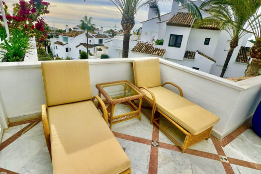 4 Bed roproperties.Penthouse Duplex Apartment for sale in Sierra Blanca, Costa del Sol