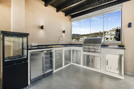Penthouse mezonetový byt na prodej v Nueva Andalucia, Costa del Sol