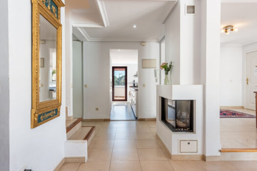 4 Bed Penthouse Apartment for sale in Nueva Andalucia, Costa del Sol