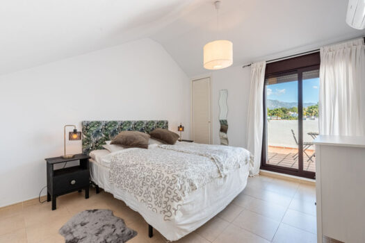 4 Bed Penthouse Apartment for sale in Nueva Andalucia, Costa del Sol