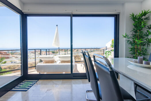 2 Bed Middle Floor Apartment for sale in Riviera del Sol, Costa del Sol