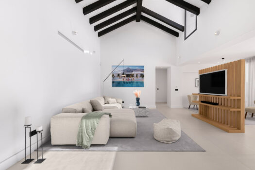 Samostatná 5 lůžková vila na prodej v Nueva Andalucia, Costa del Sol