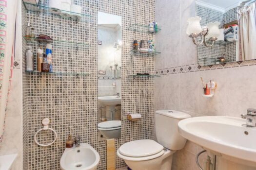 3 bed 2 bath opportunity