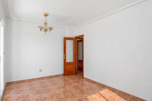 Fantastic Penthouse with Large Terrace and Clear Views Garage and community pool in Torrevieja