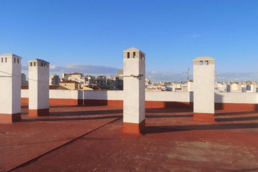 Fantastic Penthouse with Large Terrace and Clear Views Garage and community pool in Torrevieja