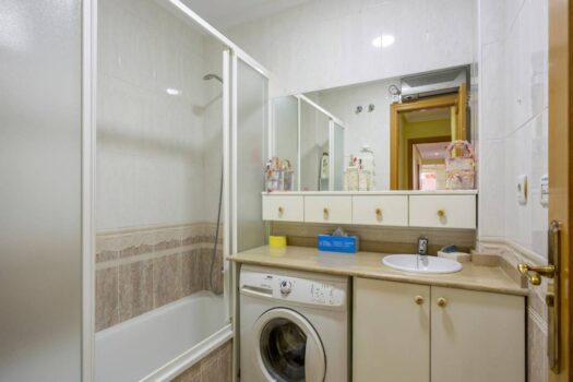 Exclusive Penthouse with South Orientation!