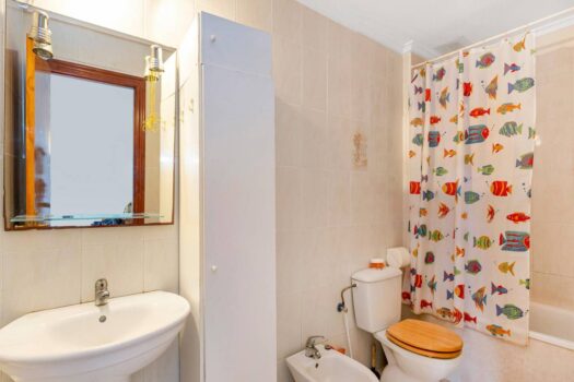 Beautiful and comfortable apartment with 2 bedrooms + 1 bathroom in front of the Bus Station
